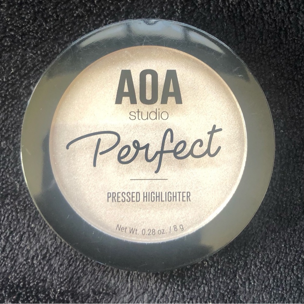 $1 Add On - AOA Studio Perfect Heiress Pressed Highlighter NEW SEALED